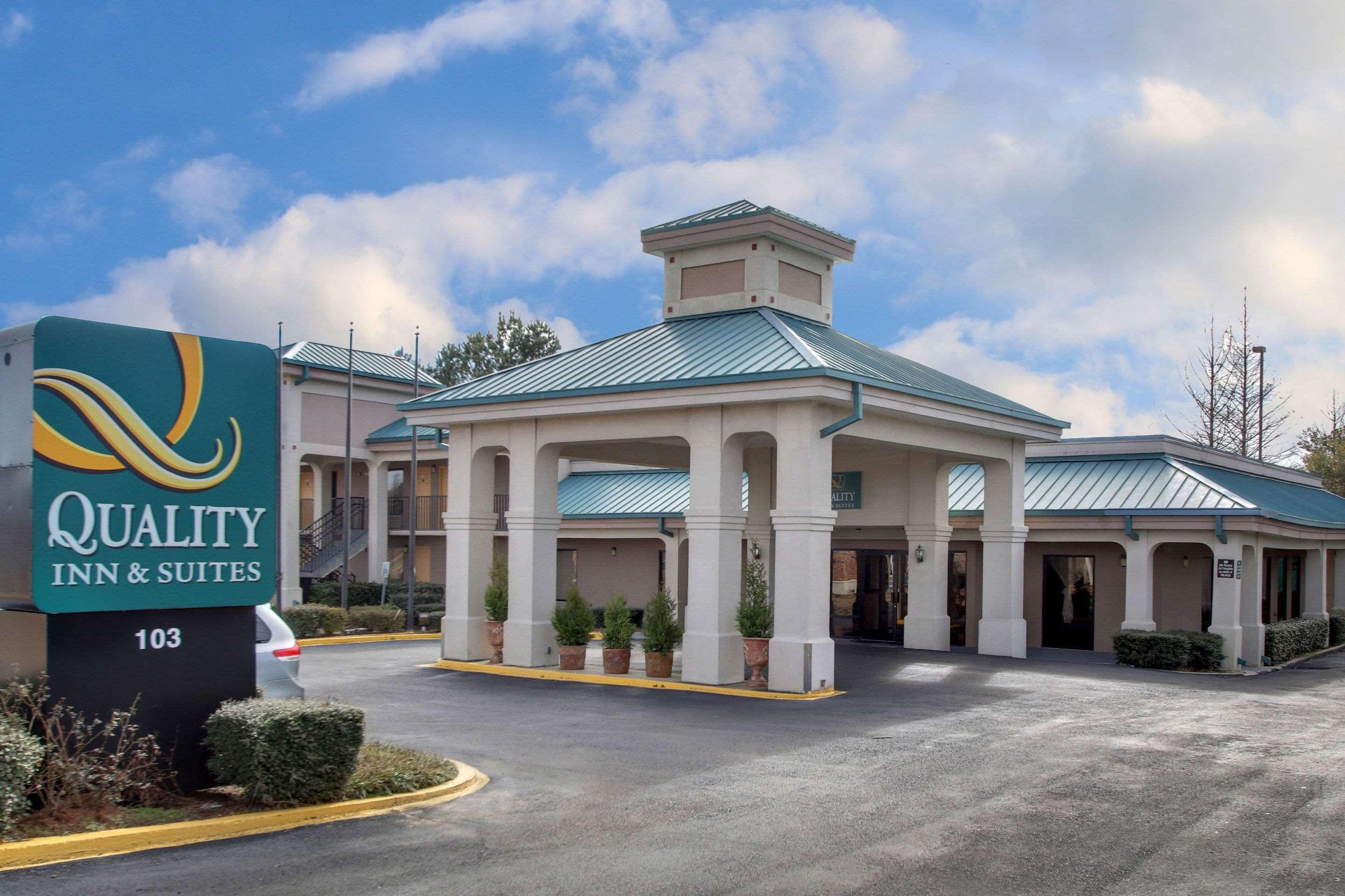 Quality Inn & Suites Clinton Extérieur photo