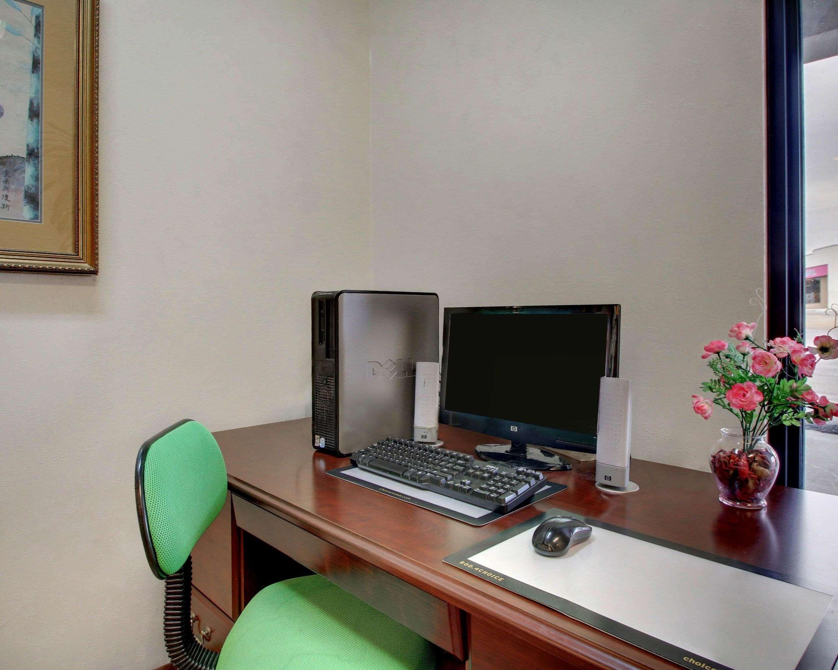 Quality Inn & Suites Clinton Extérieur photo