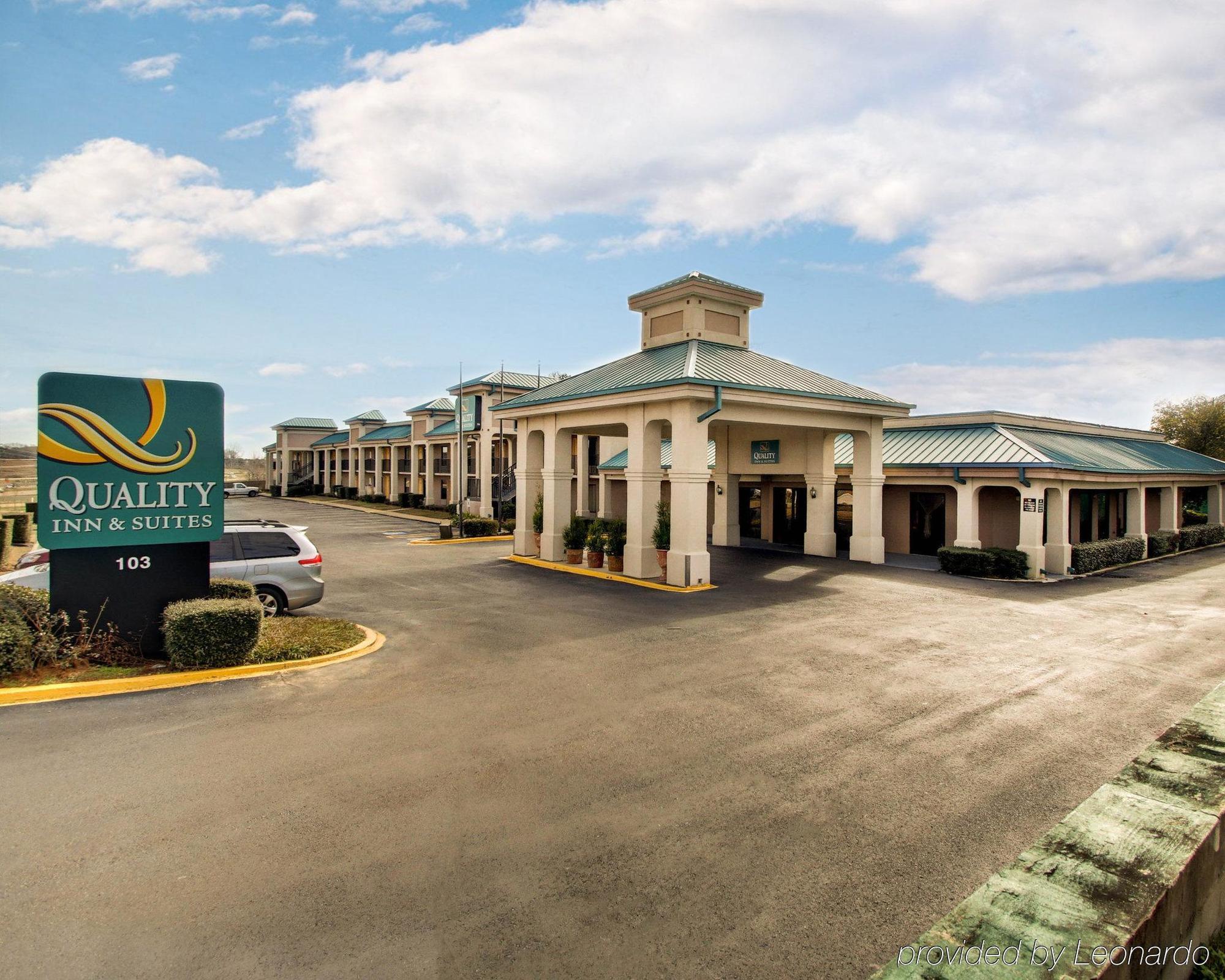 Quality Inn & Suites Clinton Extérieur photo