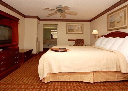 Quality Inn & Suites Clinton Chambre photo